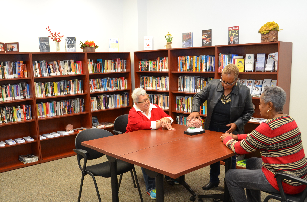 Mercedes Cortez, Connie Batie and Norma Alvey in the Learning Center library