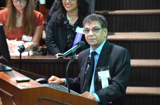 Dr. Bhardwaj welcomes clinical nurses to the 2015 Neuro Nurses' Day Conference