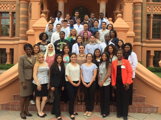 Dr. Lisa Cain (bottom left) and Debra Liedy (bottom right) with MSMP students