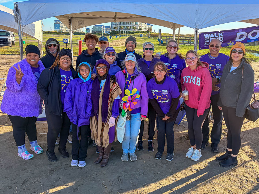 Walk to END Alzheimer's 2026 larger group of participants