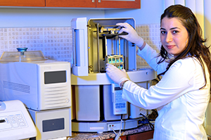 Woman working in lab