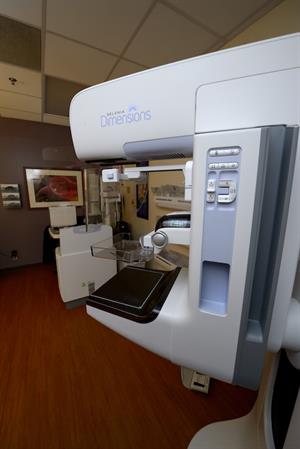 3-D mammography machine 