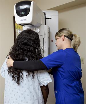 Mammographer Heather Fields274