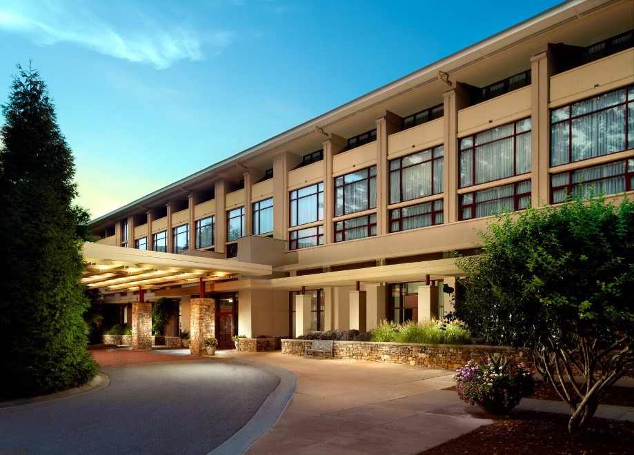 Picture of a building with driveway