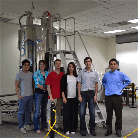 Group photo in front of an 800-MHz NMR spectrometer (May 2014)