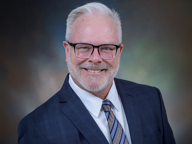 Professional portrait of Jerry Mansfield.