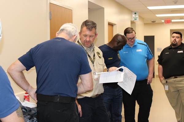 EMS and SETRAC personnel discuss training approach